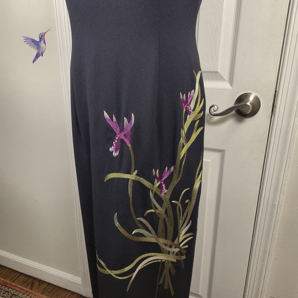 Donna Morgan Vintage Navy Blue Floral Embroidered Column Maxi Dress Size 6 - Picture 4 of 9